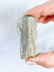Kyanite Polished Point 57g