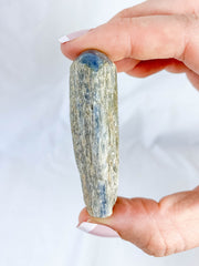 Kyanite Polished Point 57g