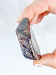 Garnet Free Form Polished 140g
