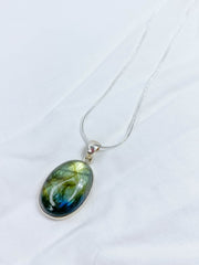 Labradorite Pendant Sterling Silver