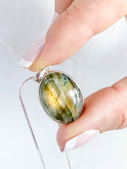 Labradorite Pendant Sterling Silver