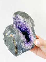 Amethyst CutBase Cluster 879g