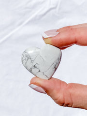 Howlite Heart | X Small