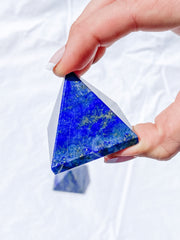 Lapis Lazuli Pyramid | Medium
