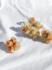 Aragonite Sputnik White | X Small