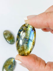 Labradorite Cabochon Oval | Small