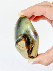 Septarian Flame 152g