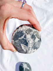 Chrysanthemum Natural Stone | X Large