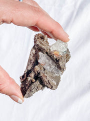 Quartz Natural Mineral Specimen Cluster 106g