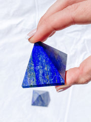 Lapis Lazuli Pyramid | Medium