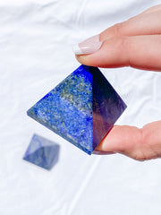 Lapis Lazuli Pyramid | Medium