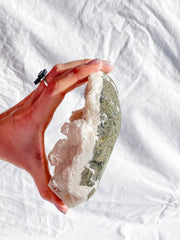 Apophyllite Druzy Cluster 1kg