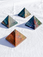 Bloodstone Pyramid | Large