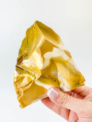 Mookaite Cut Base 650g
