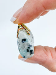 Moonstone Bag Carving | Mini