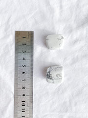 Howlite Tumbles | Medium