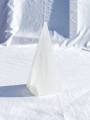 Selenite Obelisk | Medium