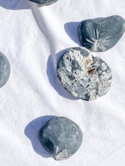 Chrysanthemum Natural Stone | Large