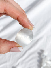 Selenite Tumbles | Medium