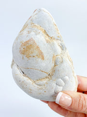 Menilite Goddess Stone Natural 444g