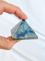 Labradorite Pyramid | Medium