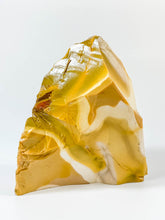 Mookaite Cut Base 650g