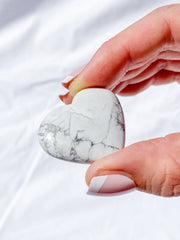 Howlite Heart | X Small