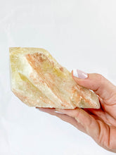 Citrine Natural Point 310g