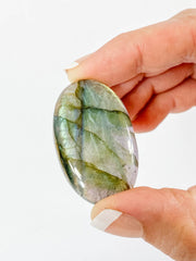 Labradorite Cabochon Oval | Medium