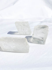 Optic Calcite Natural | Medium