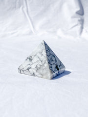 Howlite Pyramid | Small