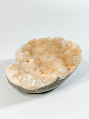 Stilbite Cluster 586g