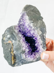 Amethyst CutBase Cluster 879g