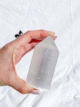 Selenite Generator | Medium