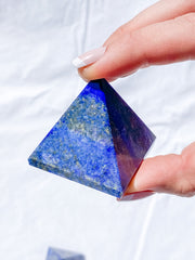 Lapis Lazuli Pyramid | Medium