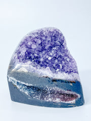 Amethyst With Druzy Cut Base 692g