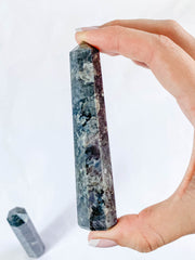 Larvikite Polished Point 83g