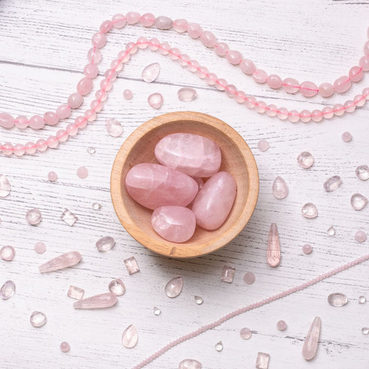 Healing Trinity: Unlocking Wellness with Rose Quartz, Clear Quartz, and Selenite