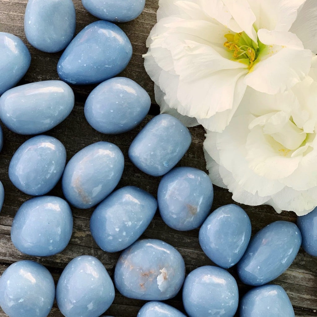 Angelite and Spiritual Communication: Opening the Channels to Divine Guidance