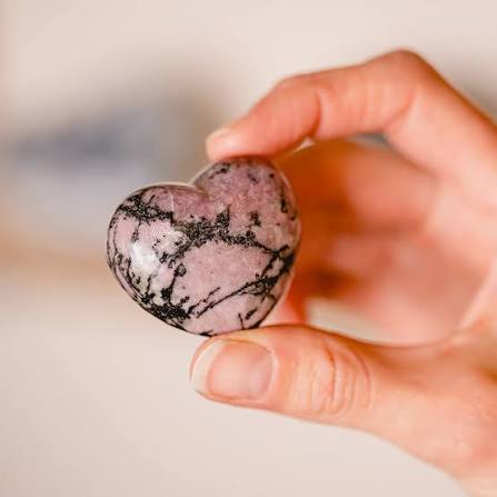 Rhodonite: The Crystal for Emotional Healing After Heartbreak