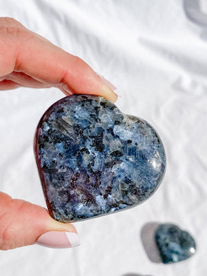 LARVIKITE