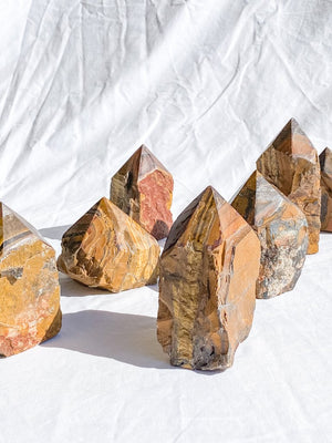 TIGER EYE