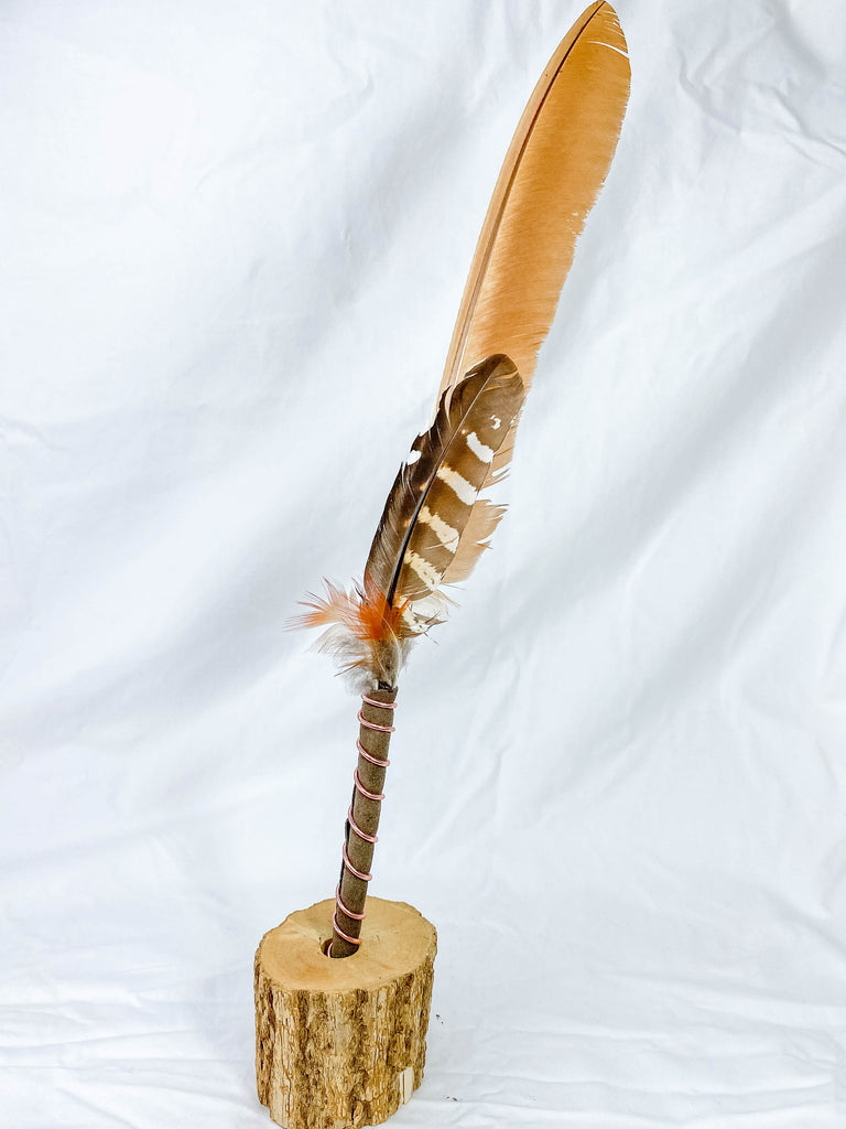 Manifestation Feather Pen with Wooden Stand