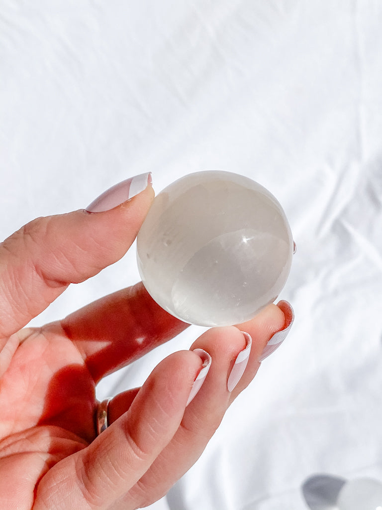 Selenite Sphere | Medium