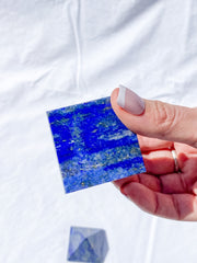 Lapis Lazuli Pyramid | Medium