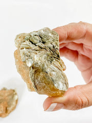 Citrine and Mika Natural | Medium