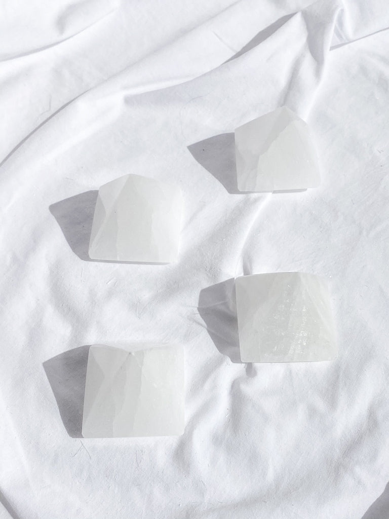 Selenite Pyramid | Small