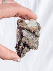 Quartz Natural Mineral Specimen Cluster 106g