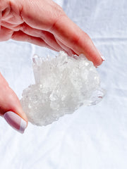 Clear Quartz Cluster 82g