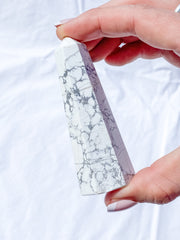 Howlite Polished Point 103g